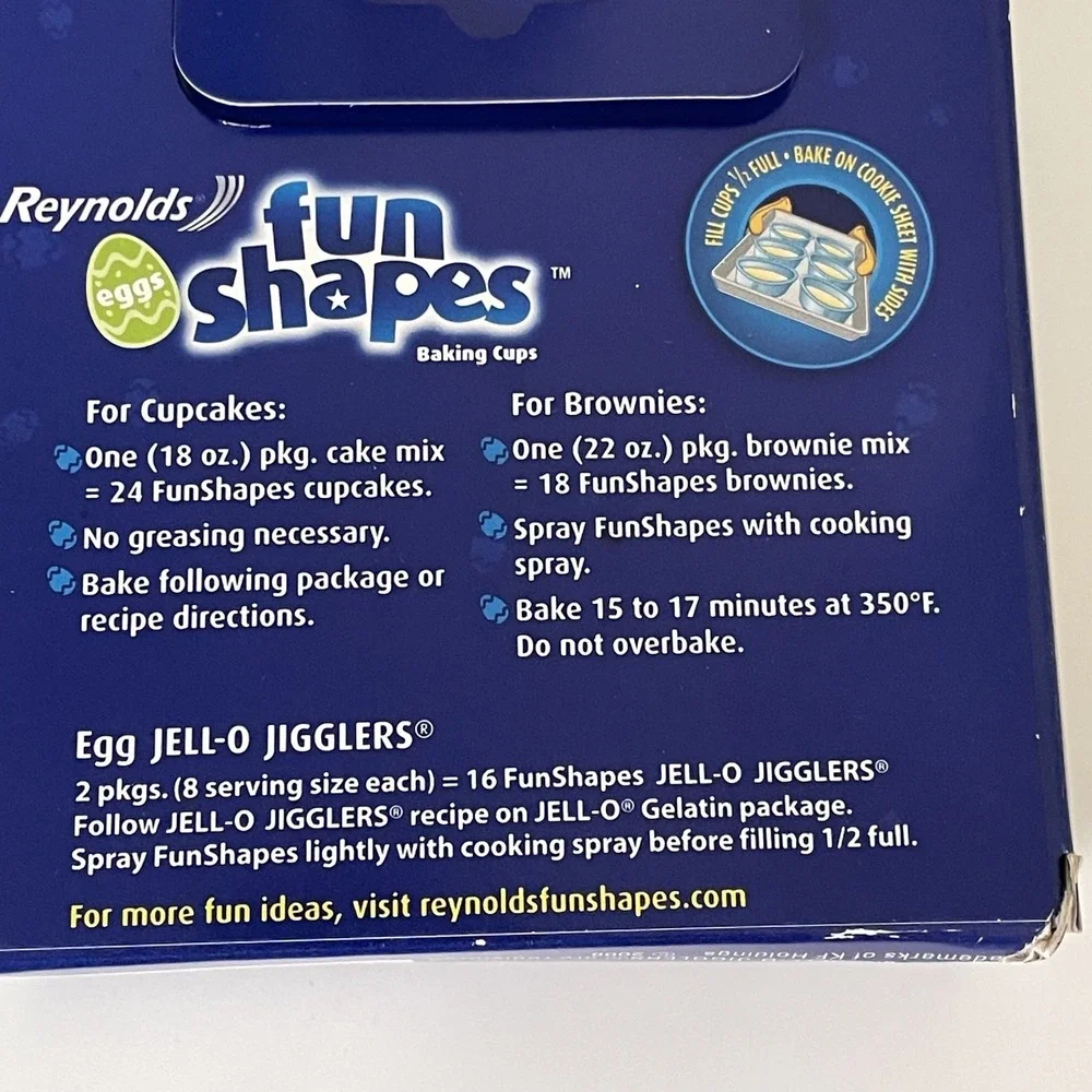 NOS‎ Reynolds Easter Bunny Cake Pan Kit w Lid + 24ct Egg Baking Cups 2006